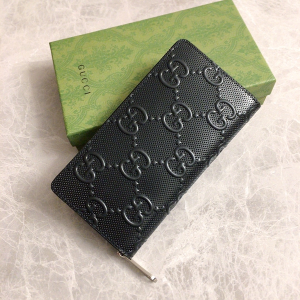 グッチ財布 レプリカ正面デザイン